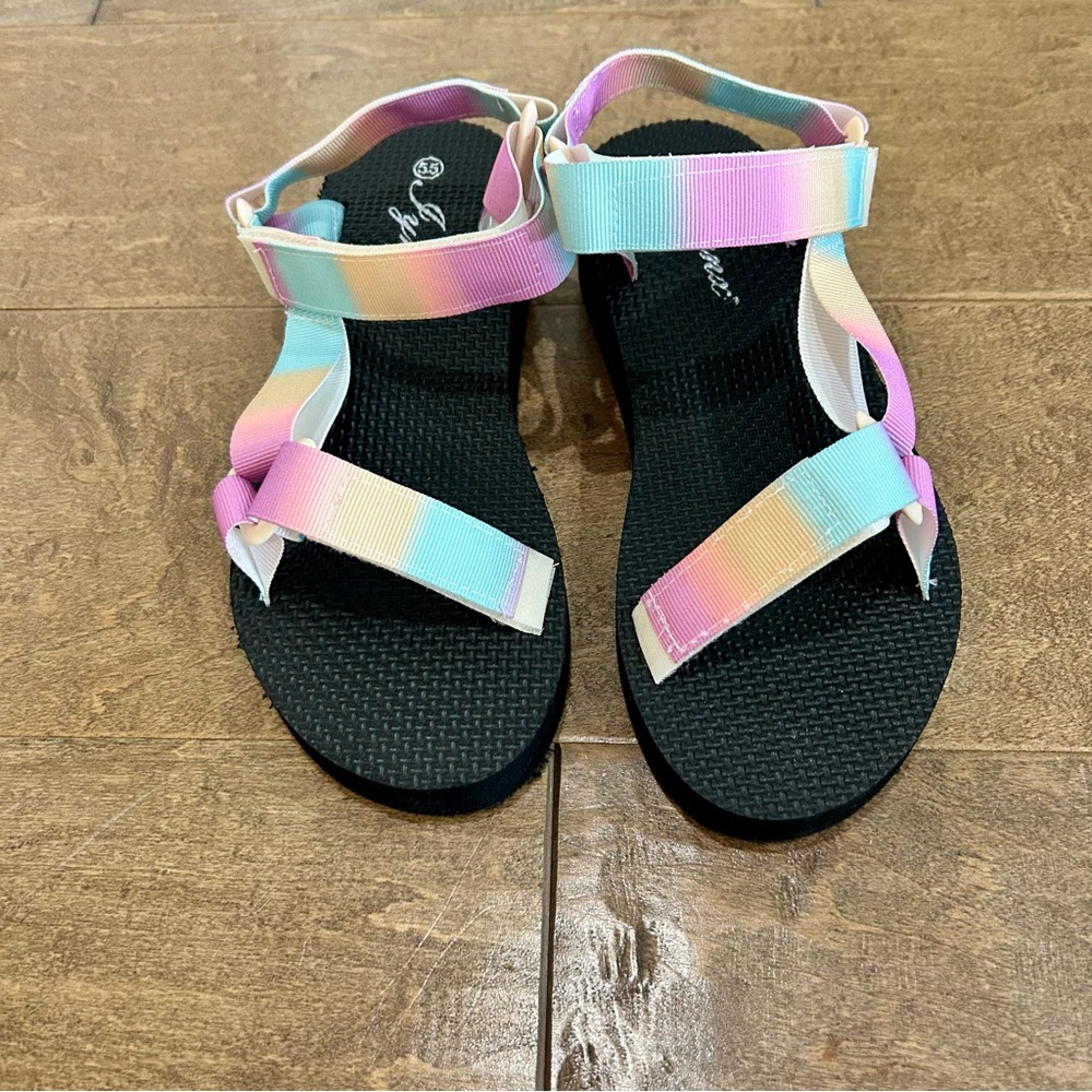 Jynx Women’s Suri Tie Dye Rainbow Strappy Sandals Black Pink NEW Girly Summer
